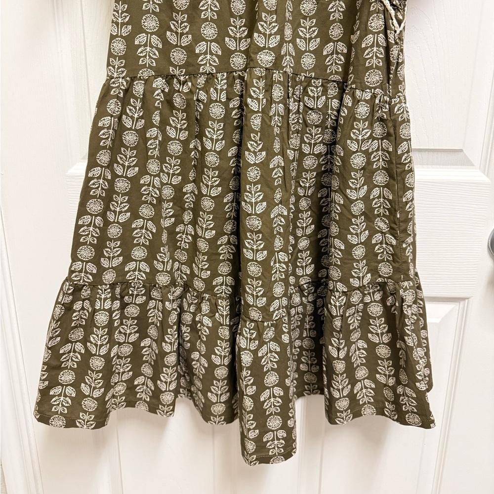 Pinch Green Pattern Dress - Picture 3 of 12